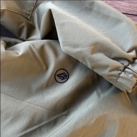 🌴🌼VOLCOM- SKI/ SNOWBOARD JACKET 🌼🌴 - Picture 15 of 16